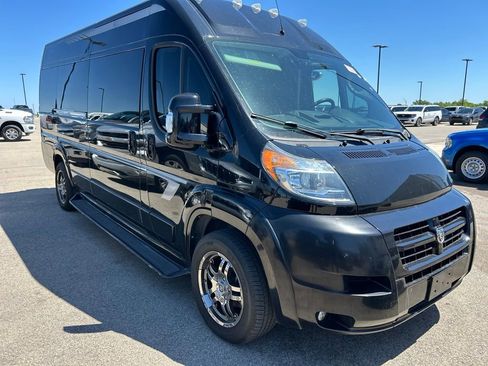 Used 2018 RAM ProMaster 3500 w/ Mopar Trailer Tow Group FWD image 2