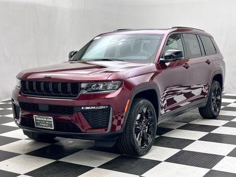 New 2026 Jeep Grand Cherokee L Limited AWD/4WD image 4