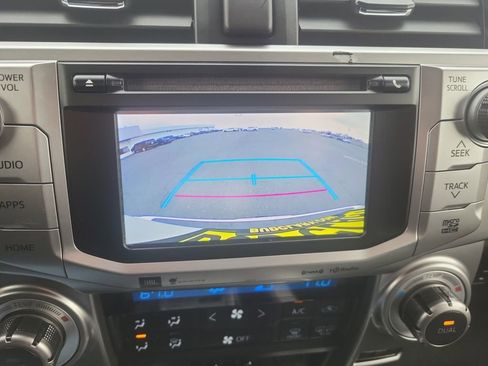 Used 2016 Toyota 4Runner SR5 image 21