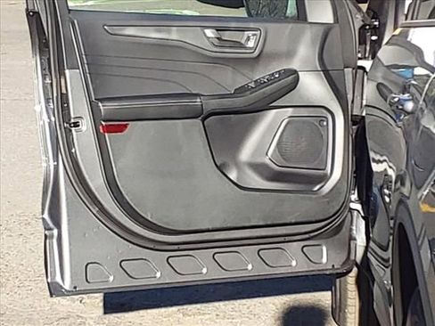 New 2025 Ford Escape Active w/ Tech Pack #1 AWD/4WD image 9