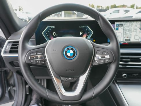 Certified 2023 BMW i4 eDrive40 w/ Premium Package image 18