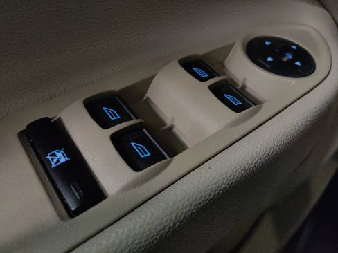 Used 2016 Ford Escape SE w/ Equipment Group 201A image 27