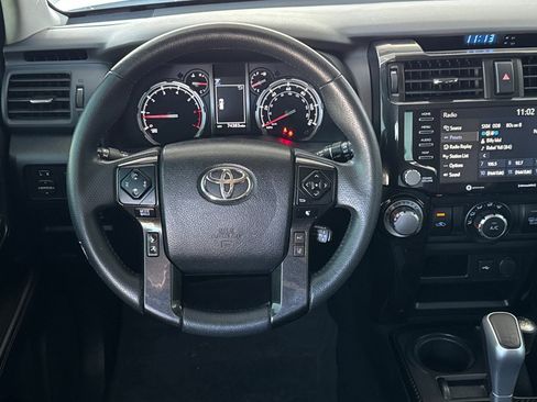 Used 2022 Toyota 4Runner TRD Off-Road Premium AWD/4WD image 16