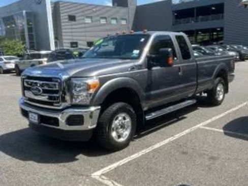 Used 2011 Ford F250 XLT w/ Snow Plow Prep Pkg AWD/4WD image 4
