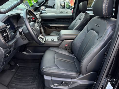 Used 2024 Ford Expedition Max Platinum image 10
