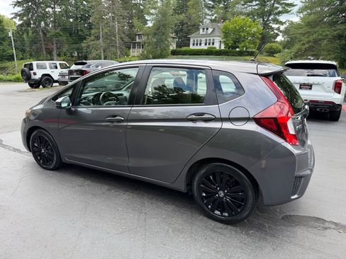 Used 2016 Honda Fit EX image 17