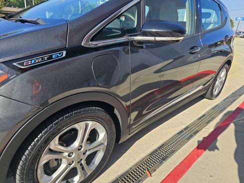 Used 2019 Chevrolet Bolt LT image 10