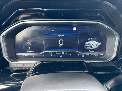 Used 2022 Chevrolet Silverado 1500 LT AWD/4WD image 15