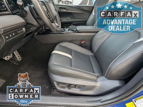 Used 2025 Toyota Camry SE w/ Convenience Package image 14