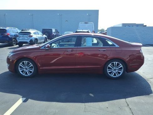 Used 2014 Lincoln MKZ w/ Equipment Group 102A Reserve FWD image 4