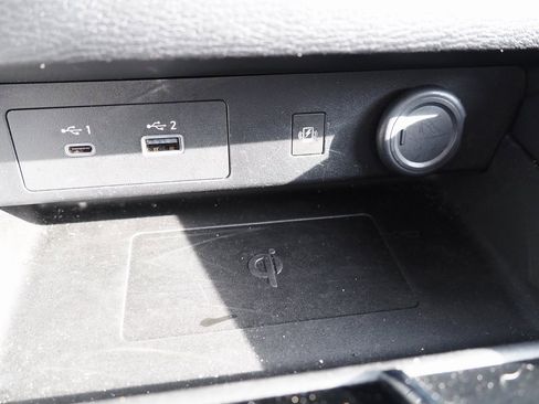 Used 2024 Mitsubishi Outlander 4WD Plug-In Hybrid image 12