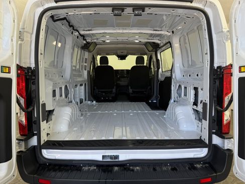 Used 2023 Ford Transit 250 Low Roof AWD w/ Exterior Upgrade Package image 7