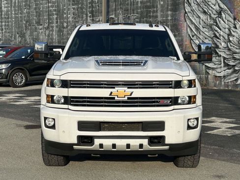 Used 2019 Chevrolet Silverado 2500 LTZ w/ Duramax Plus Package AWD/4WD image 2
