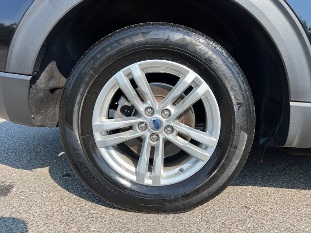 Certified 2022 Ford Explorer XLT AWD/4WD image 15
