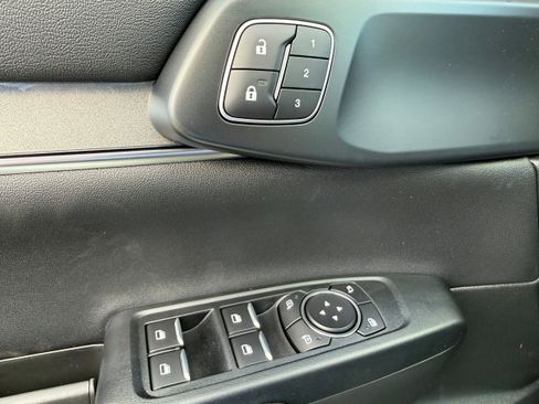 New 2025 Ford Ranger Lariat w/ Chrome Accent Package image 19