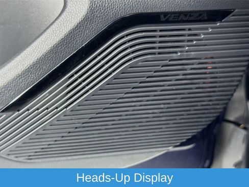 Used 2024 Toyota Venza Limited image 22