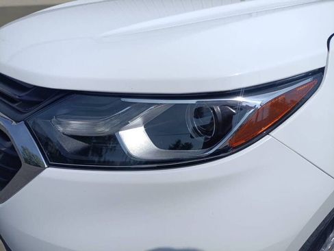 Used 2021 Chevrolet Equinox LT w/ Driver Convenience Package image 12