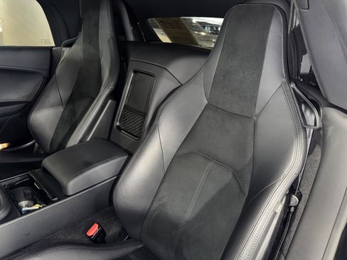 Used 2024 Jaguar F-TYPE R-Dynamic image 29