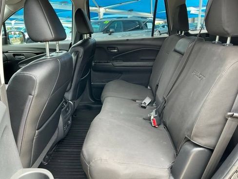 Used 2016 Honda Pilot Touring image 10