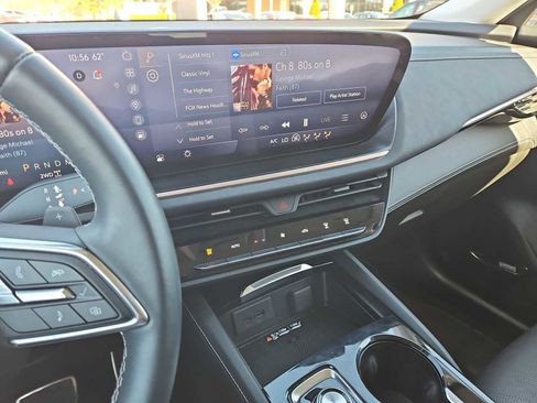 Certified 2024 Buick Envision Sport Touring image 27