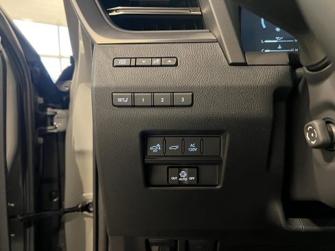 Used 2026 Lexus GX 550 w/ Cold Area Package image 15