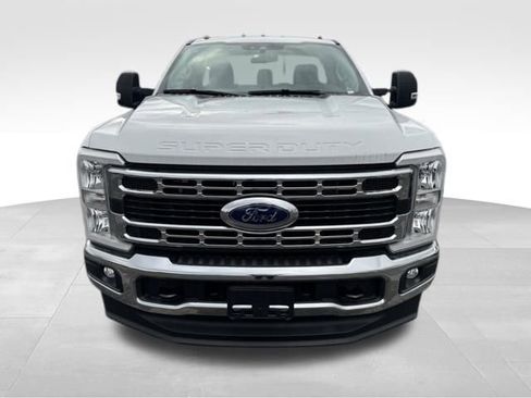 New 2025 Ford F350 XL w/ XL Chrome Package image 9