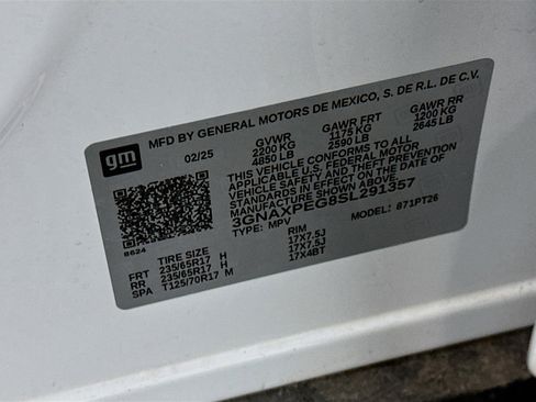 Used 2025 Chevrolet Equinox LT image 12