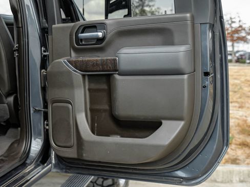 Used 2020 GMC Sierra 2500 Denali w/ Denali Ultimate Package AWD/4WD image 49