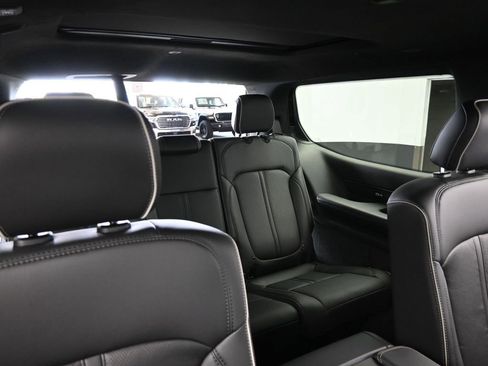 Used 2024 Jeep Grand Wagoneer Series II w/ Quick Order Packagew 28T image 44