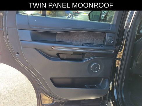 Used 2018 Ford Expedition Limited AWD/4WD image 14