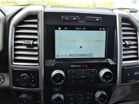 Used 2016 Ford F150 Lariat w/ Equipment Group 502A Luxury image 17