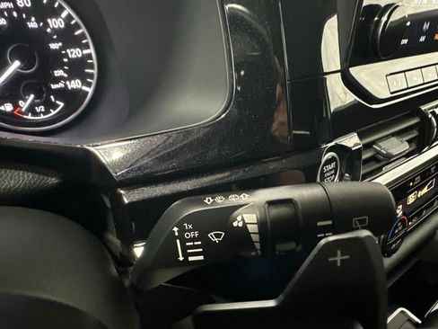 Used 2024 Nissan Pathfinder SL AWD/4WD image 20