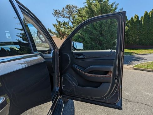 Used 2017 Chevrolet Tahoe Premier AWD/4WD image 11