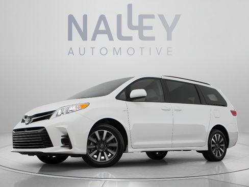 Used 2020 Toyota Sienna LE FWD image 1