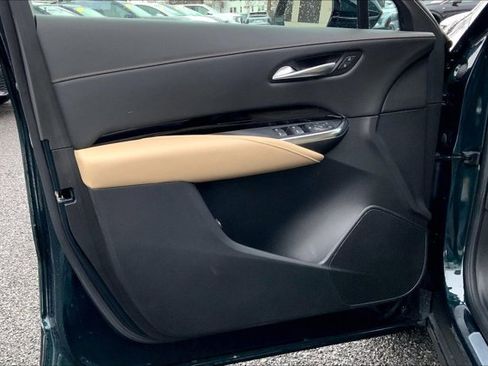 Used 2024 Cadillac XT4 Luxury w/ Cold Weather Package image 23