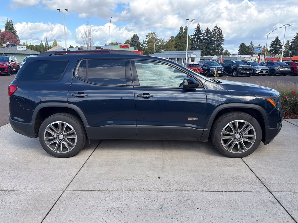 Used 2017 GMC Acadia SLT AWD/4WD image 3