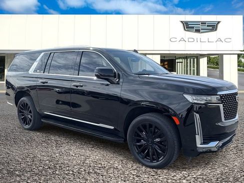 Used 2023 Cadillac Escalade ESV Premium Luxury image 7