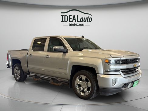 Used 2018 Chevrolet Silverado 1500 LTZ Z71 w/ LTZ Plus Package AWD/4WD image 14
