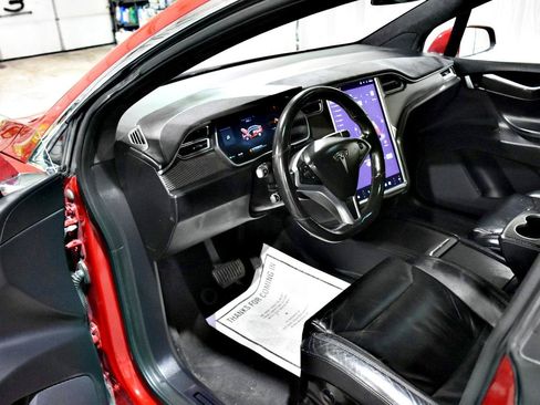 Used 2017 Tesla Model X 75D AWD/4WD image 11