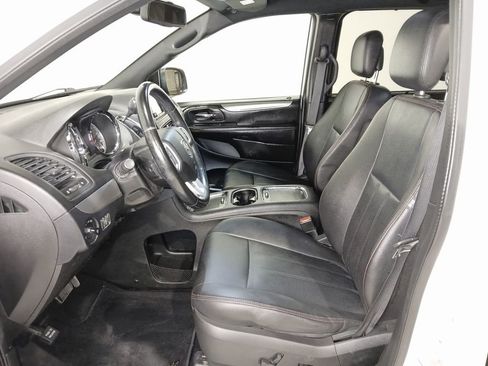 Used 2019 Dodge Grand Caravan GT FWD image 11