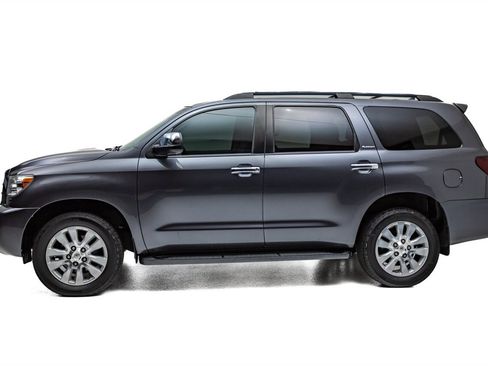 Used 2016 Toyota Sequoia Platinum image 9