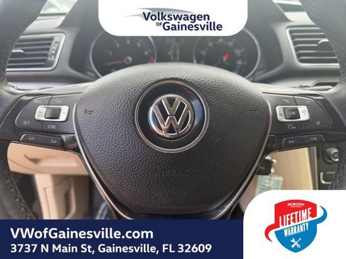 Used 2017 Volkswagen Passat 1.8T R-Line image 21