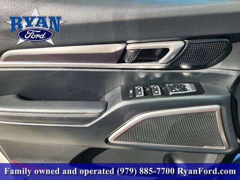 Used 2025 Kia Telluride S AWD/4WD image 16