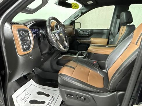 Used 2020 Chevrolet Silverado 1500 High Country w/ Safety Package II AWD/4WD image 26