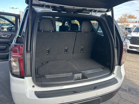 Used 2022 Chevrolet Tahoe Z71 w/ Luxury Package image 34