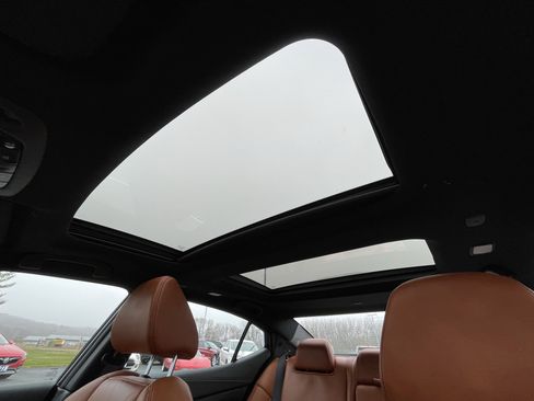 Used 2019 Nissan Maxima Platinum w/ Reserve Package image 16