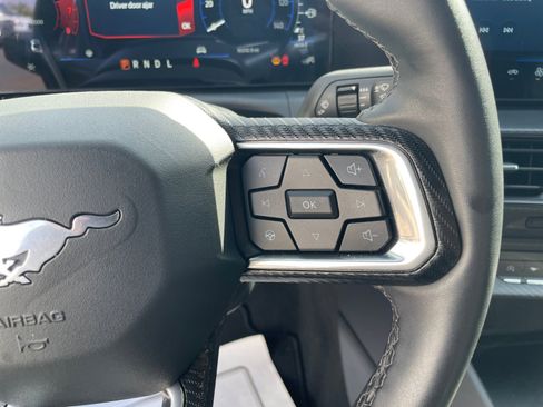 Certified 2025 Ford Mustang Coupe RWD image 18