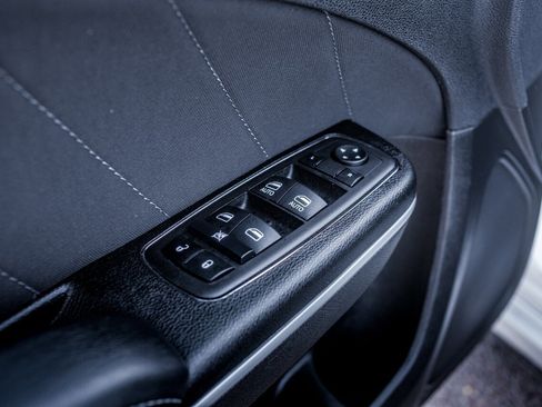 Used 2023 Dodge Charger SXT image 14