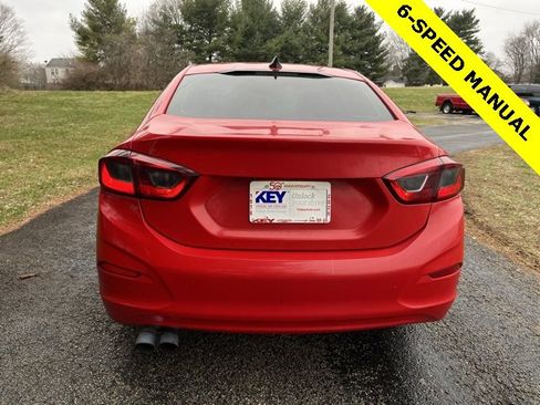 Used 2017 Chevrolet Cruze LS image 7