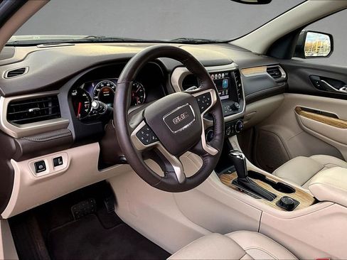 Used 2017 GMC Acadia Denali w/ Technology Package image 19